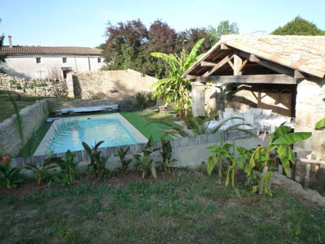 Le Logis De Misere Celles-sur-Belle Exterior foto
